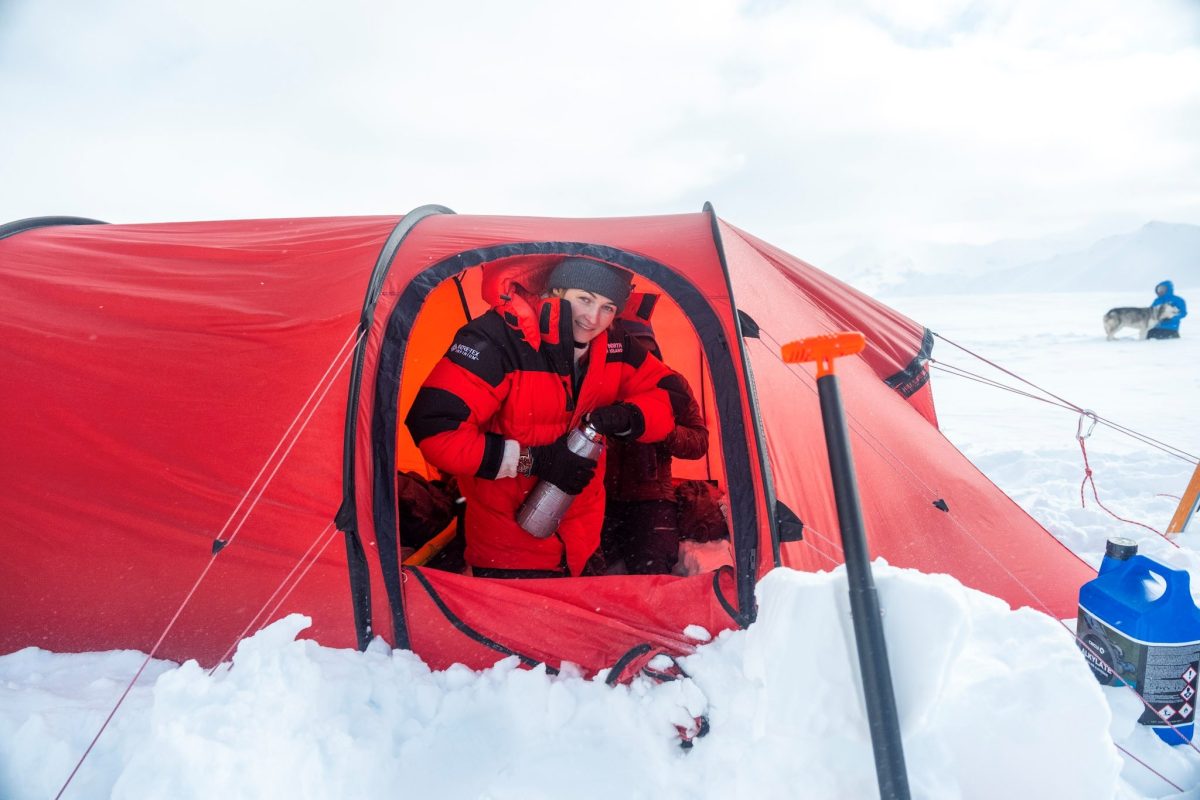 Vi overnatter i telt under skituren
