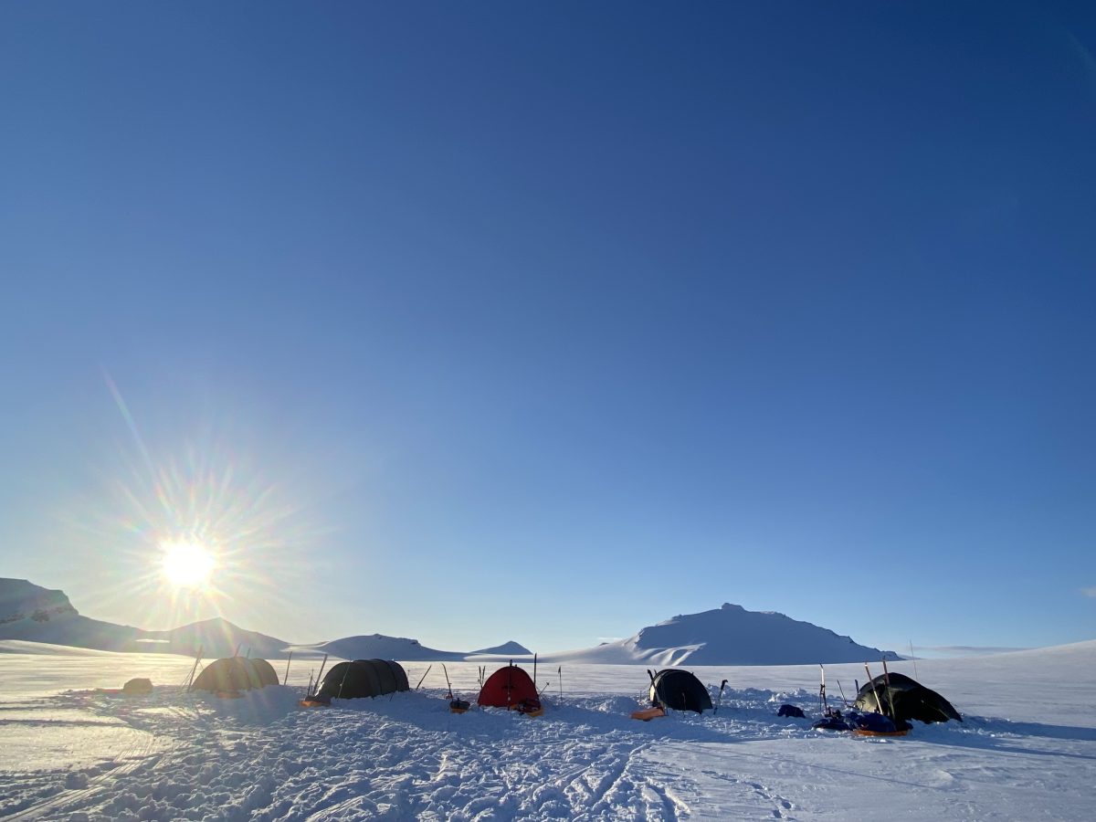 Campen med soloppgang