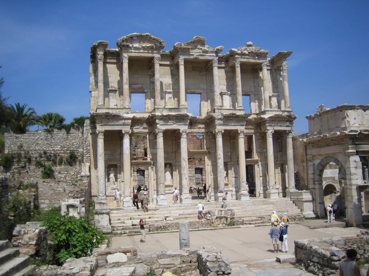 Det mektige Celsus-biblioteket i Efesos (Foto: Arne Berge)