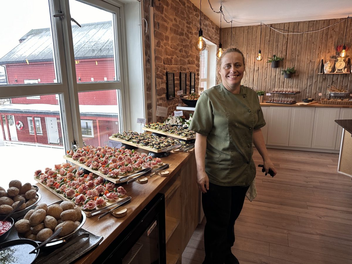 Vi nyter en fantastisk tapasbuffet