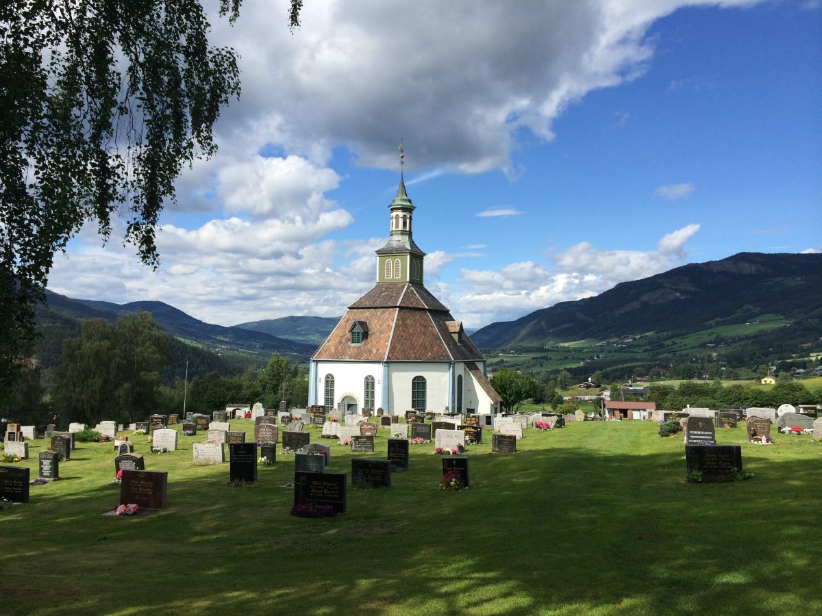 Sør Fron kirke, Vinstra Foto: Mette Østerhus